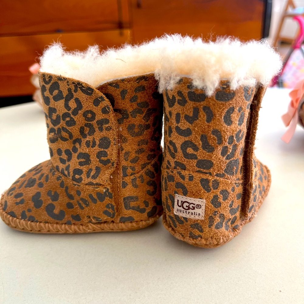 Baby Uggs in leopard print